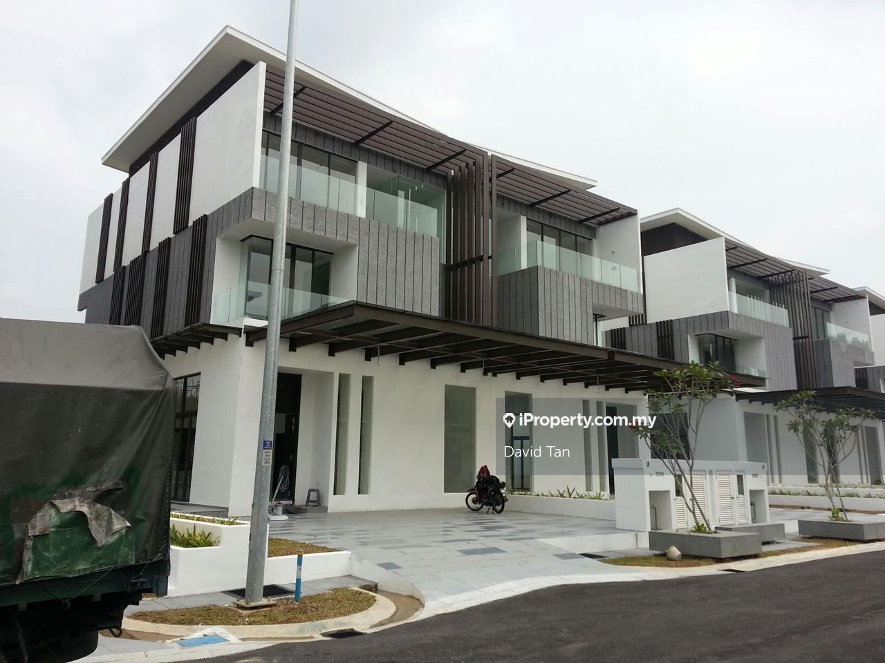 The Maisons, Perdana Lakeview East, Cyberjaya, Cyberjaya Semidetached