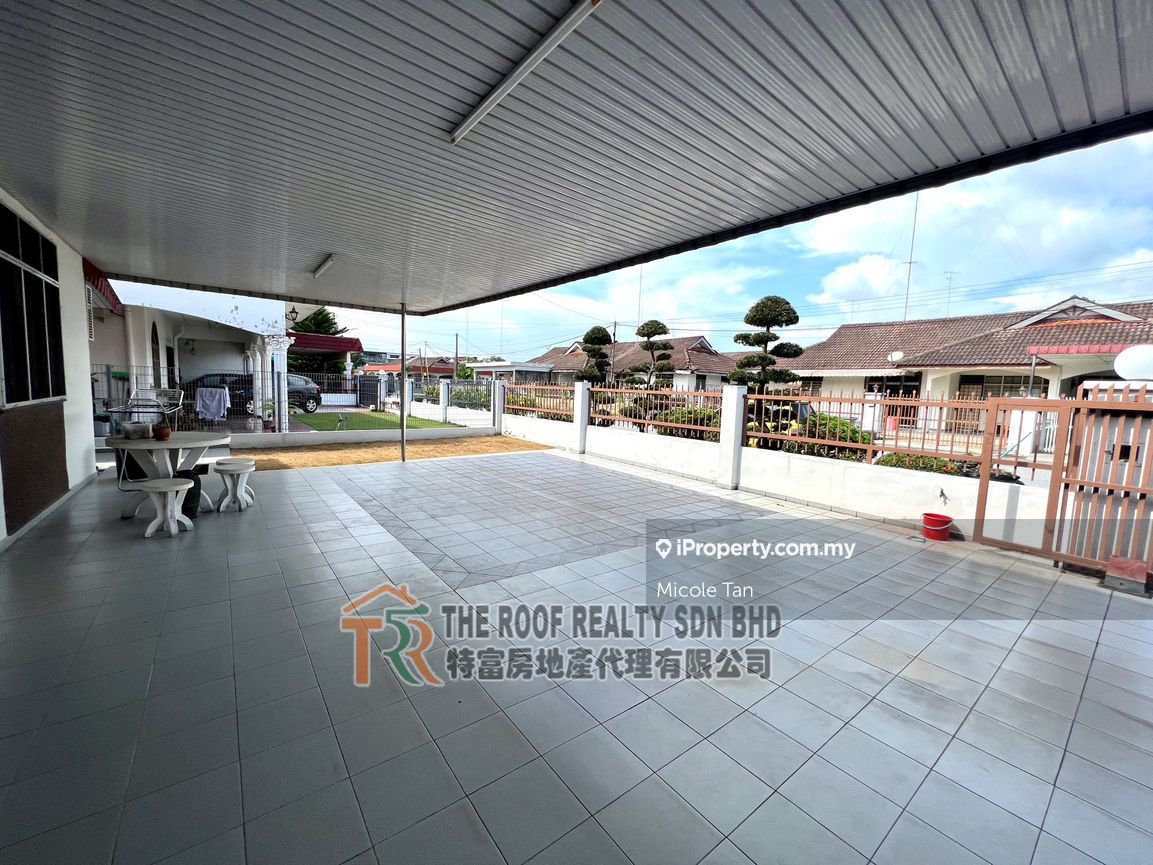 Taman Sri Mulia, Sg Abong, Muar Intermediate Semidetached House 3