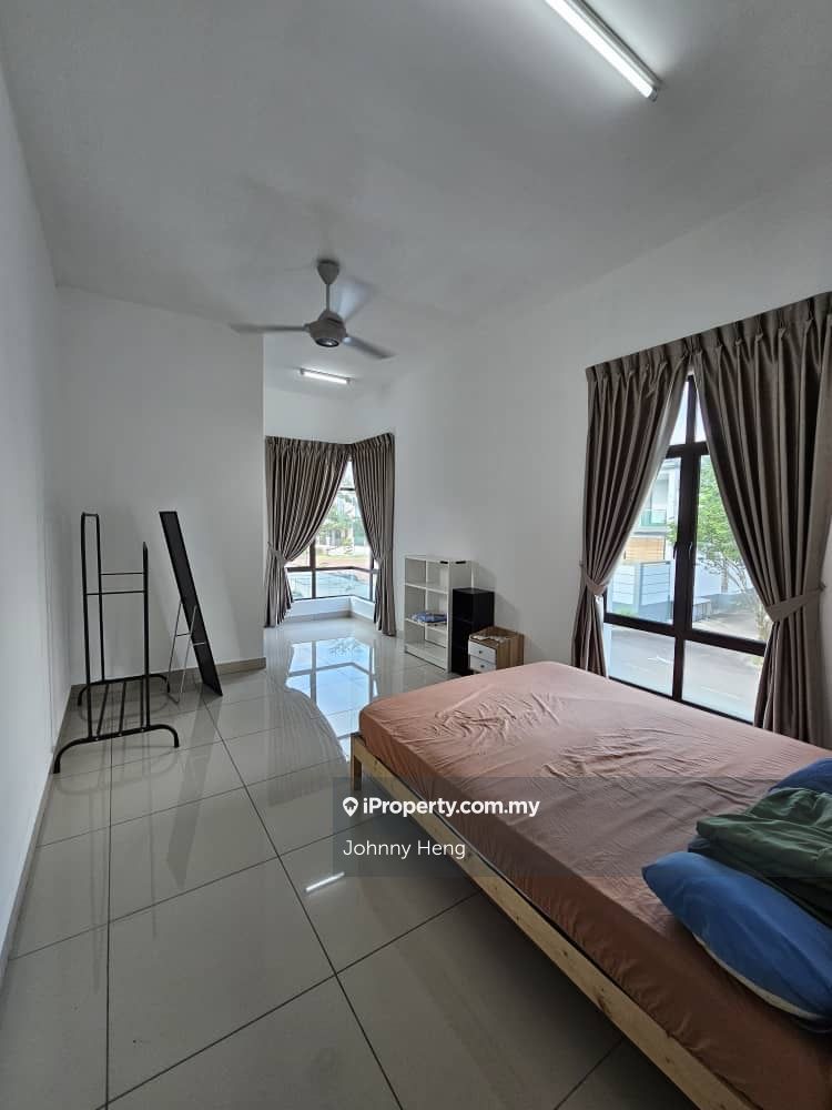 Seri Austin , Johor Bahru 2sty Terrace/Link House 4 bedrooms for rent