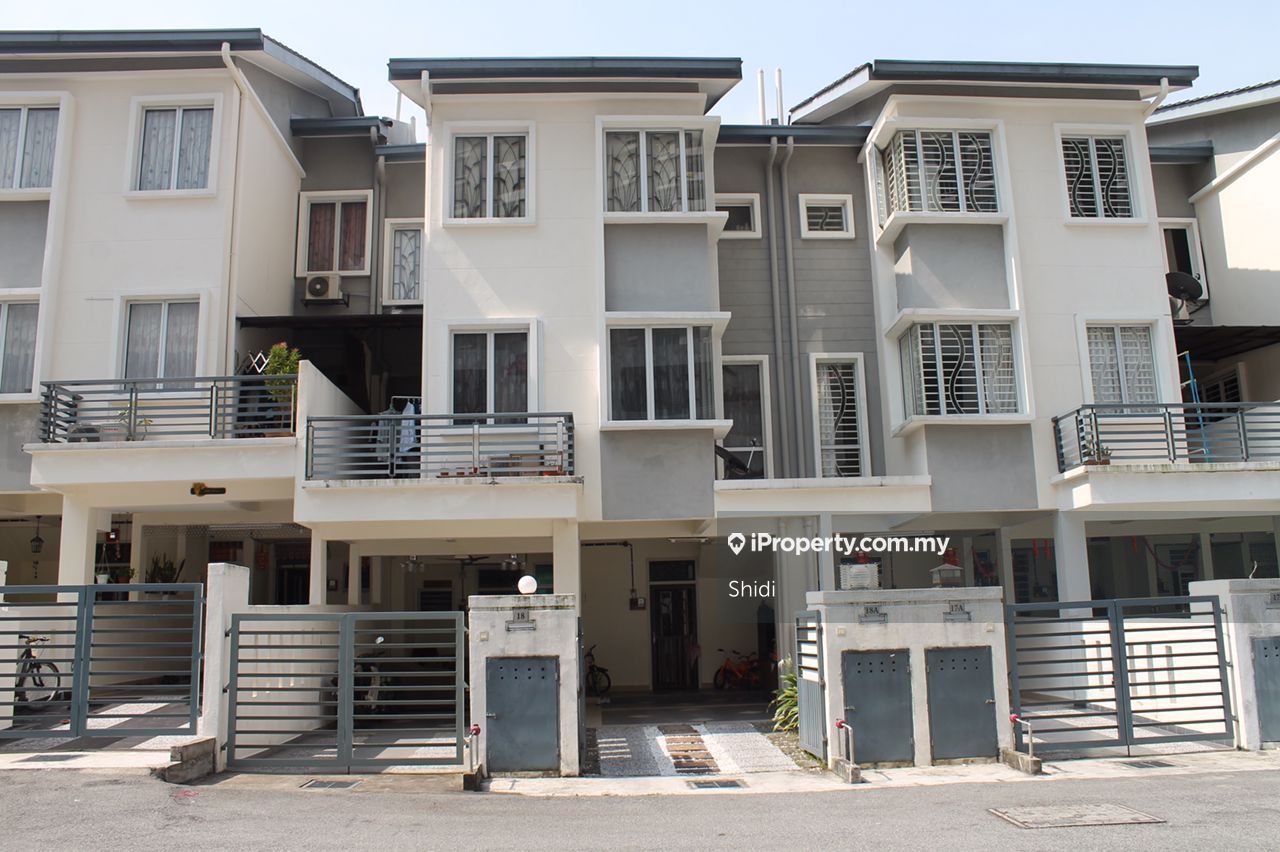 Taman Raintree, Ariza Garden Villa Townhouse, Batu Caves Intermediate