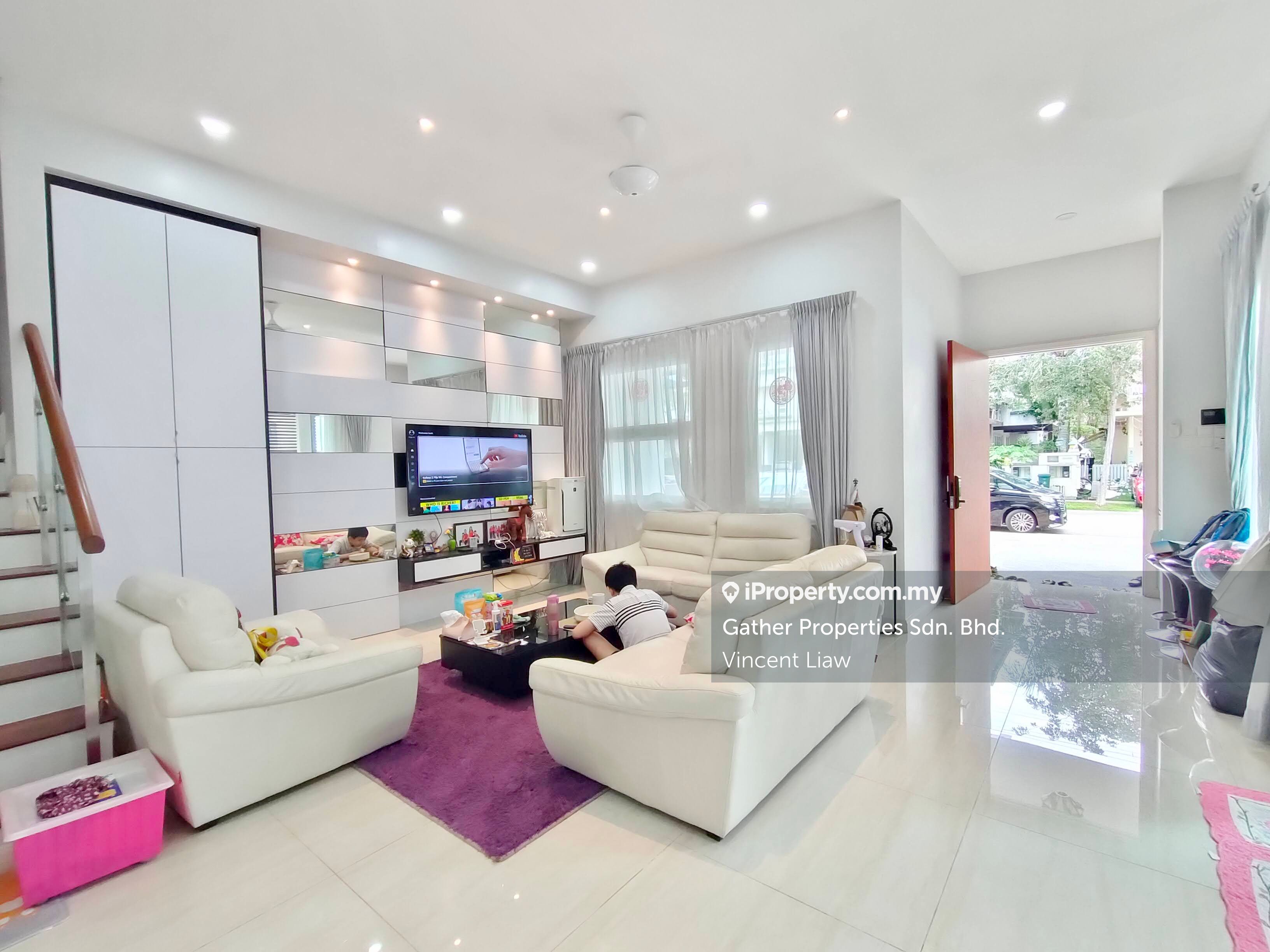 The Rafflesia, Damansara Perdana