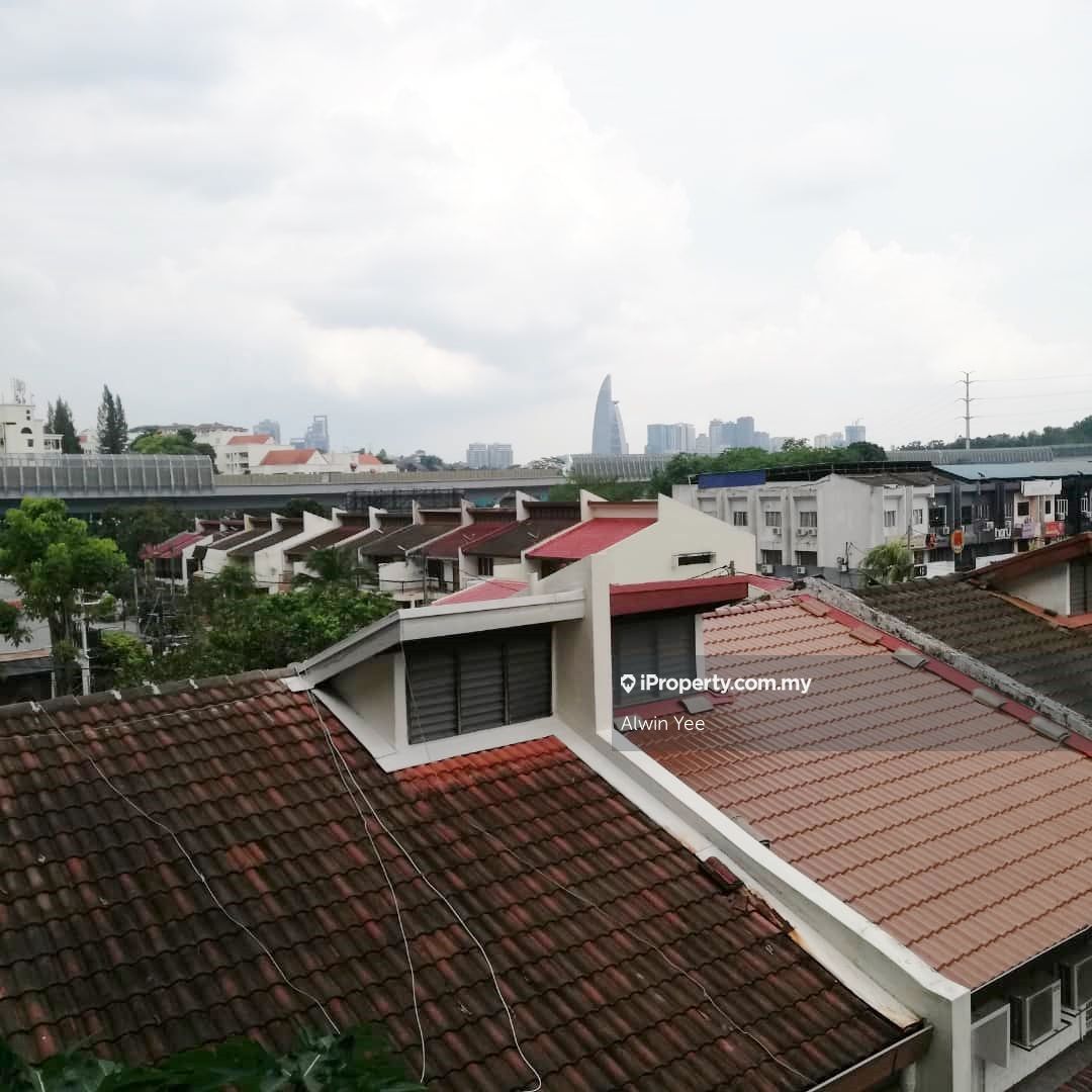 Bukit Damansara , Damansara Heights Corner lot 2sty Terrace/Link House