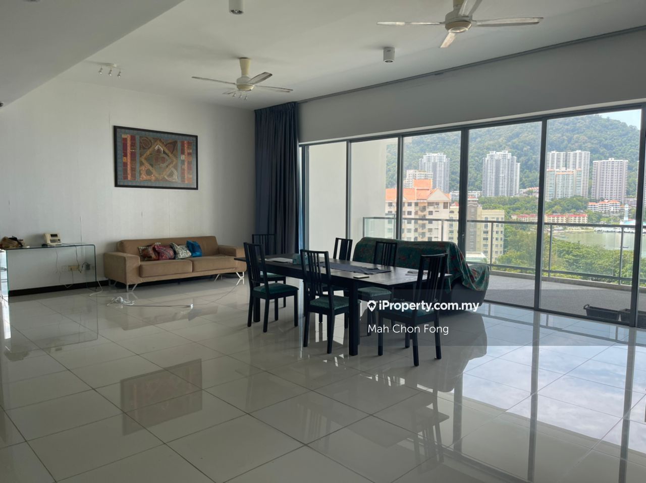 Infinity Beachfront Condominium, Tanjung Bungah