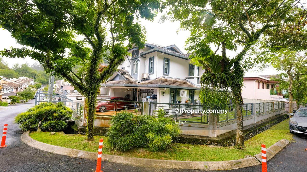 Ukay Perdana, Ampang Corner lot 2sty Terrace/Link House 4 bedrooms for sale