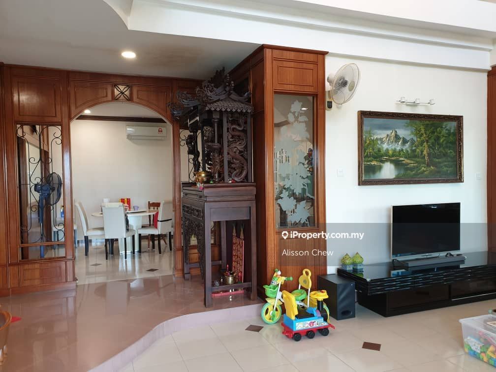 Greenlane Heights Block G Corner lot Apartment 4+1 bedrooms for sale in