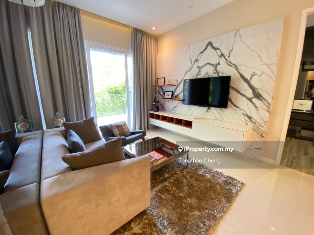 Hampton Height Damansara, Country Heights Damansara