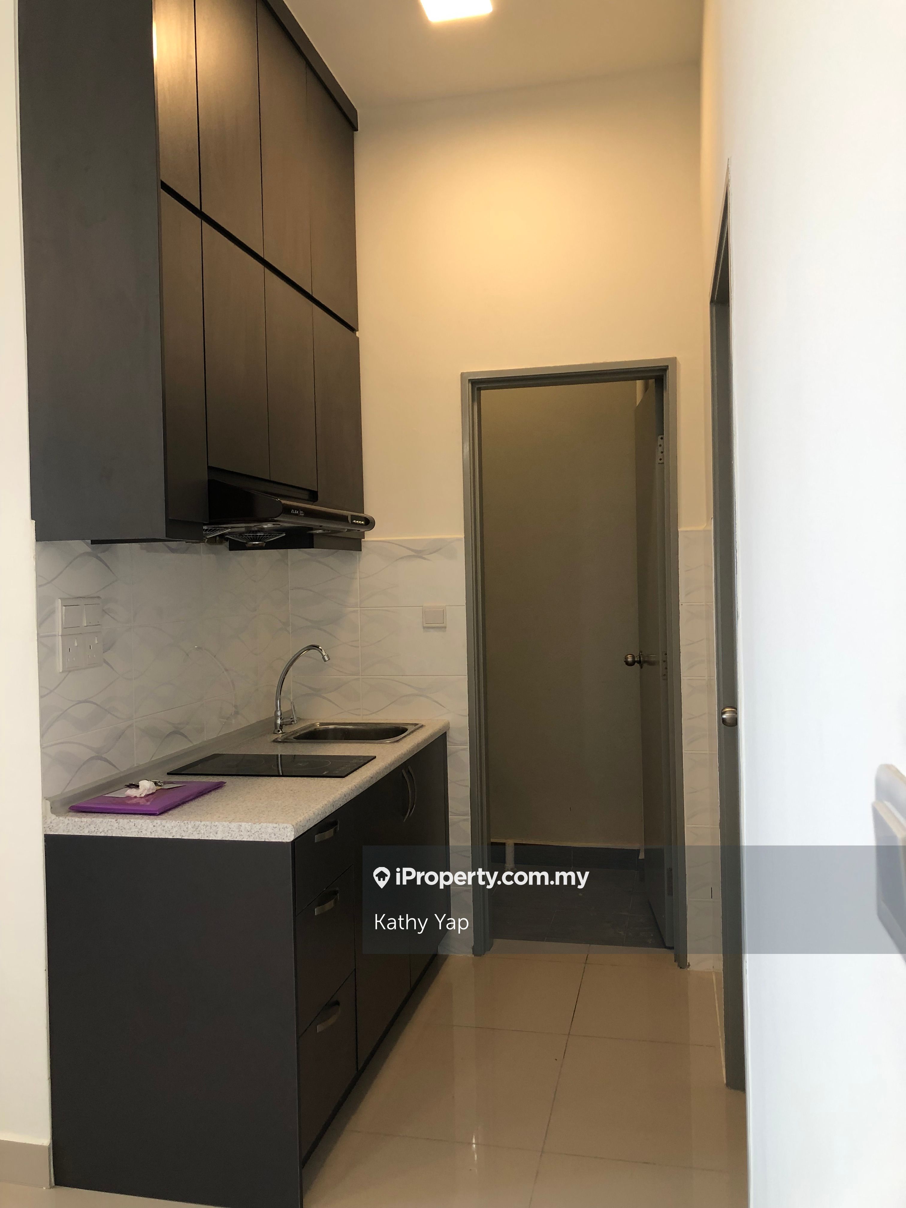 Ayuman Suites, Gombak