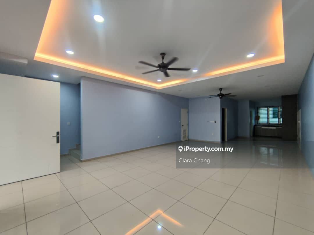 Bandar Seri Impian, Kluang 2sty Terrace/Link House 4 bedrooms for rent