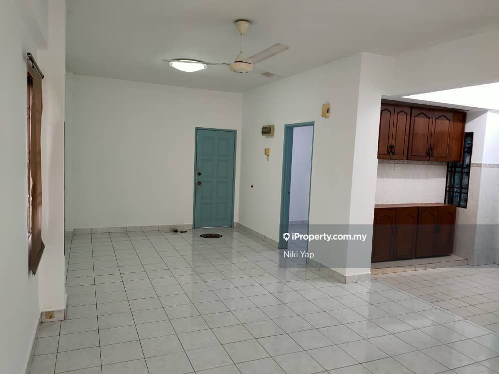 Sri Teratai Apartment Apartment 3 Bedrooms For Sale In Bandar Kinrara Selangor Iproperty Com My