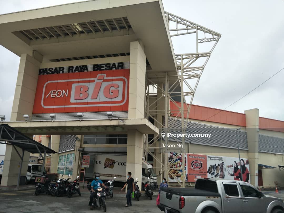 3-storey-shop-for-sale-batu-belah-near-aeon-big-jalan-harmoni-1