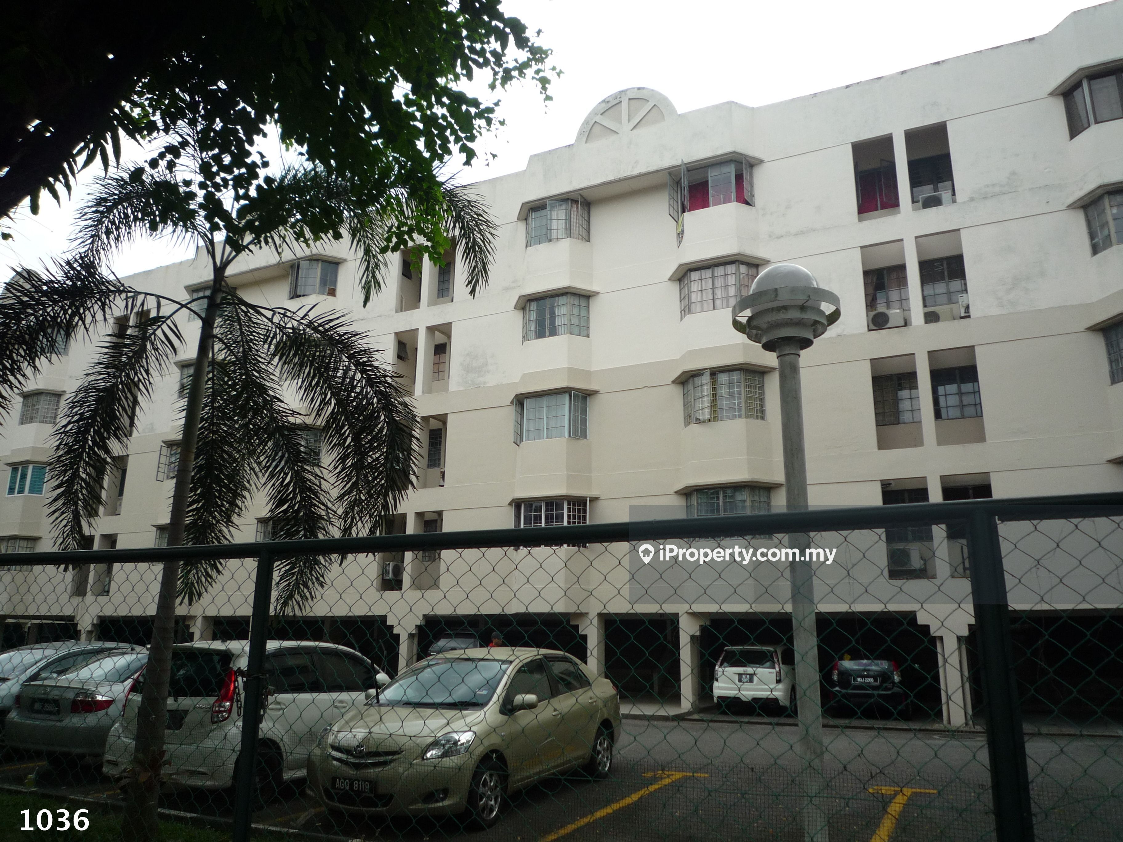 Bella Vista, Taman Cahaya, Ampang