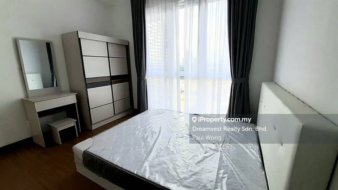 Pinnacle, Sri Petaling