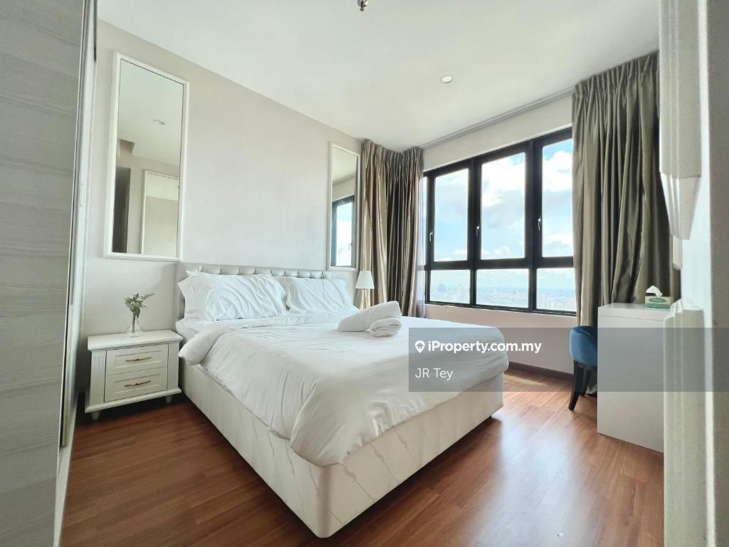 Fully furnished 2 Rooms Corner Parisien Tower i City Shah Alam