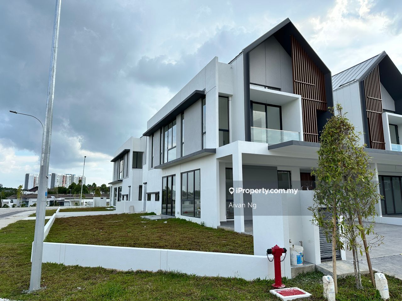 Jade Hills Blossom Spring, Jade Hills Corner lot 1sty Terrace/Link