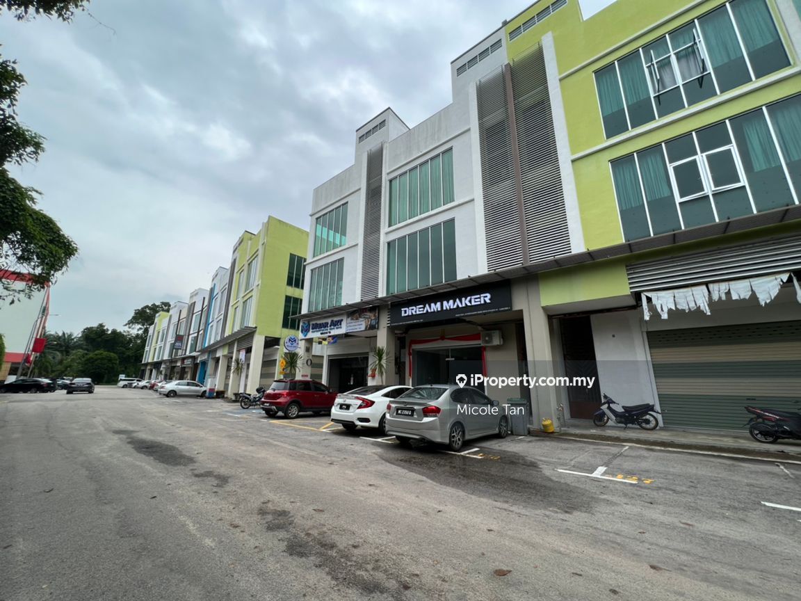 Sialin Commercial Centre,Jln Bakri, Jln Bakri, Muar for rent - RM800 ...