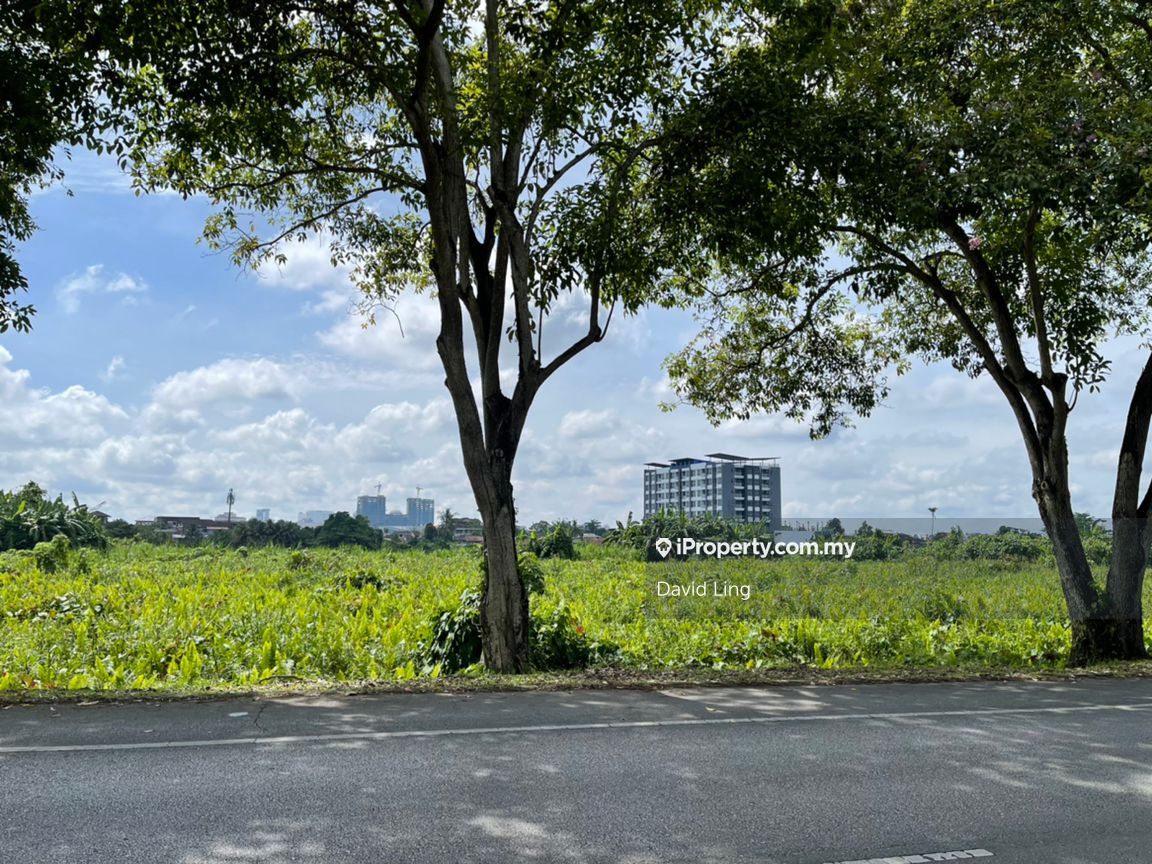 Satok Riverside Kampung Sungai Laruh, Satok, Kuching Agricultural Land