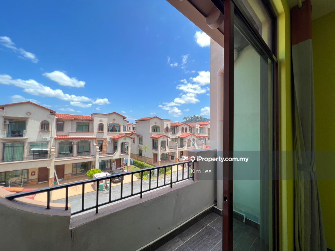 Diamond city, Valencia, Semenyih, Broga Hill., Semenyih Intermediate 3