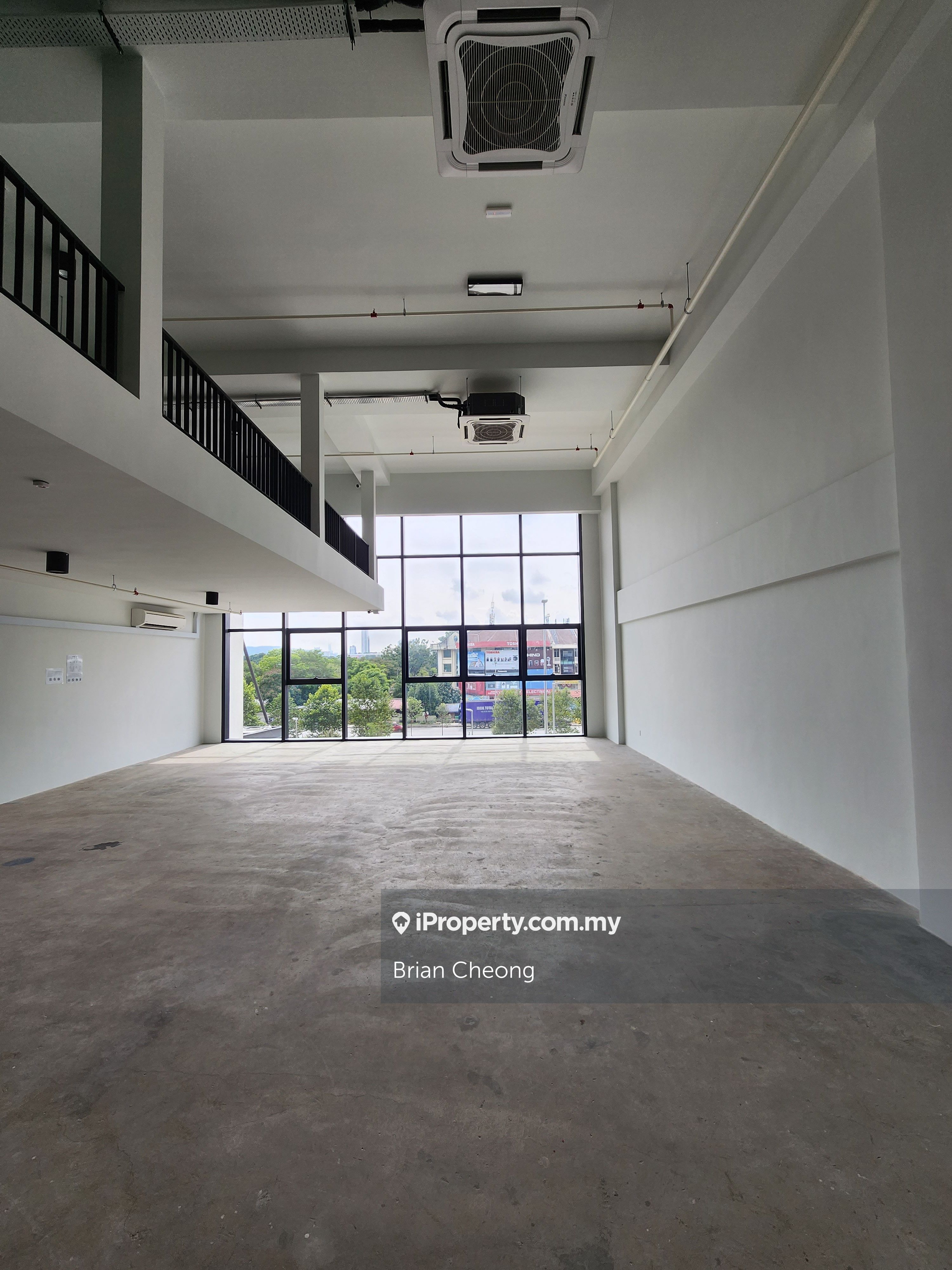 Kota Damansara Em Hub Warehouse / Office for Sale , petaling jaya, Kota