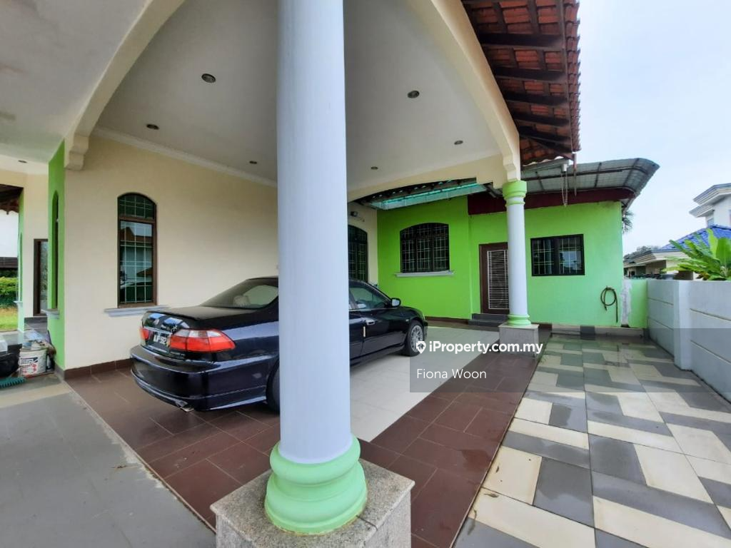 Taman Ozana Villa , Ayer Keroh Bungalow 4 bedrooms for rent iProperty