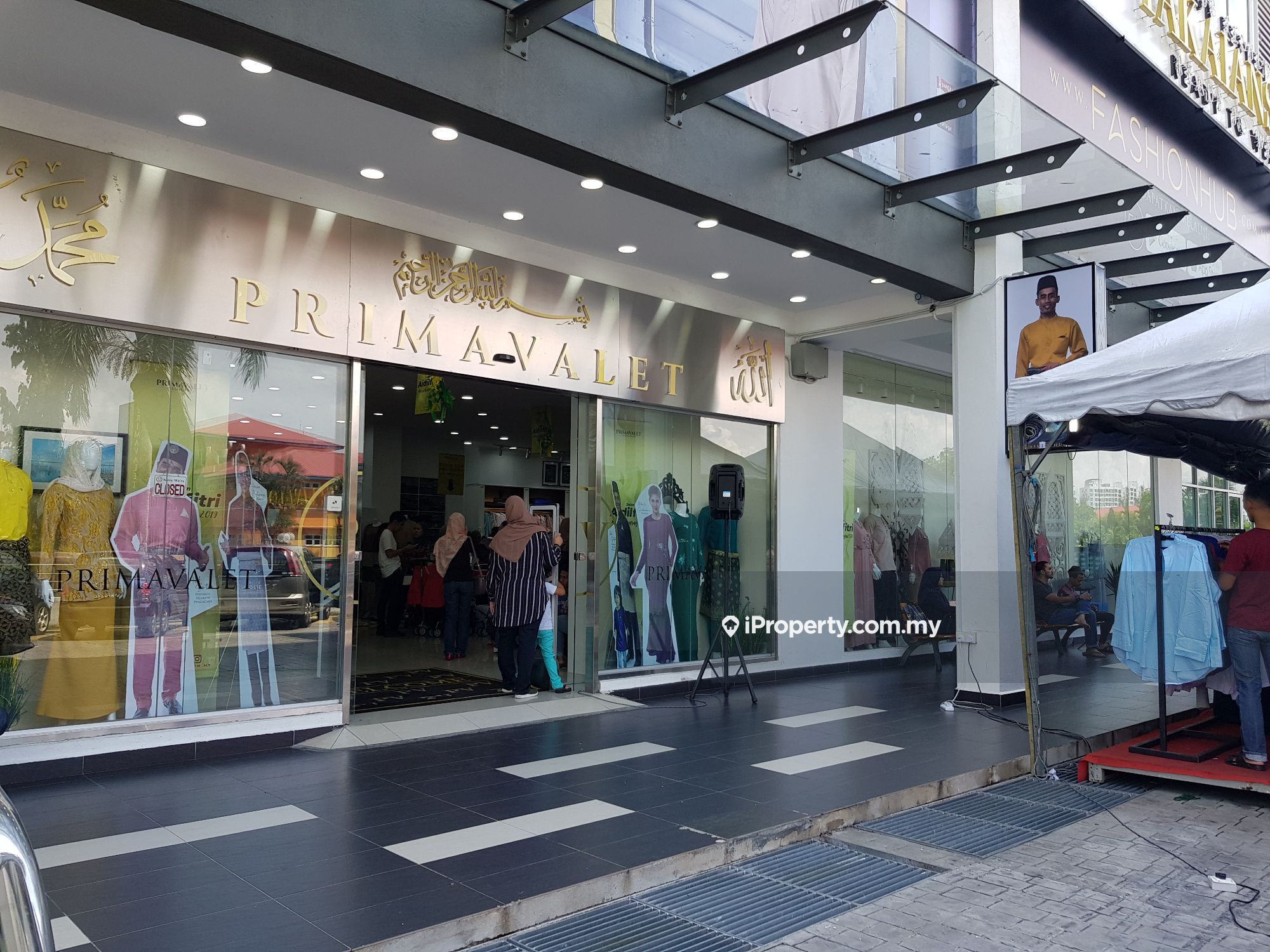 3 adjoining Shops Facing Main Road, Ideally For Event Hall, Show Room