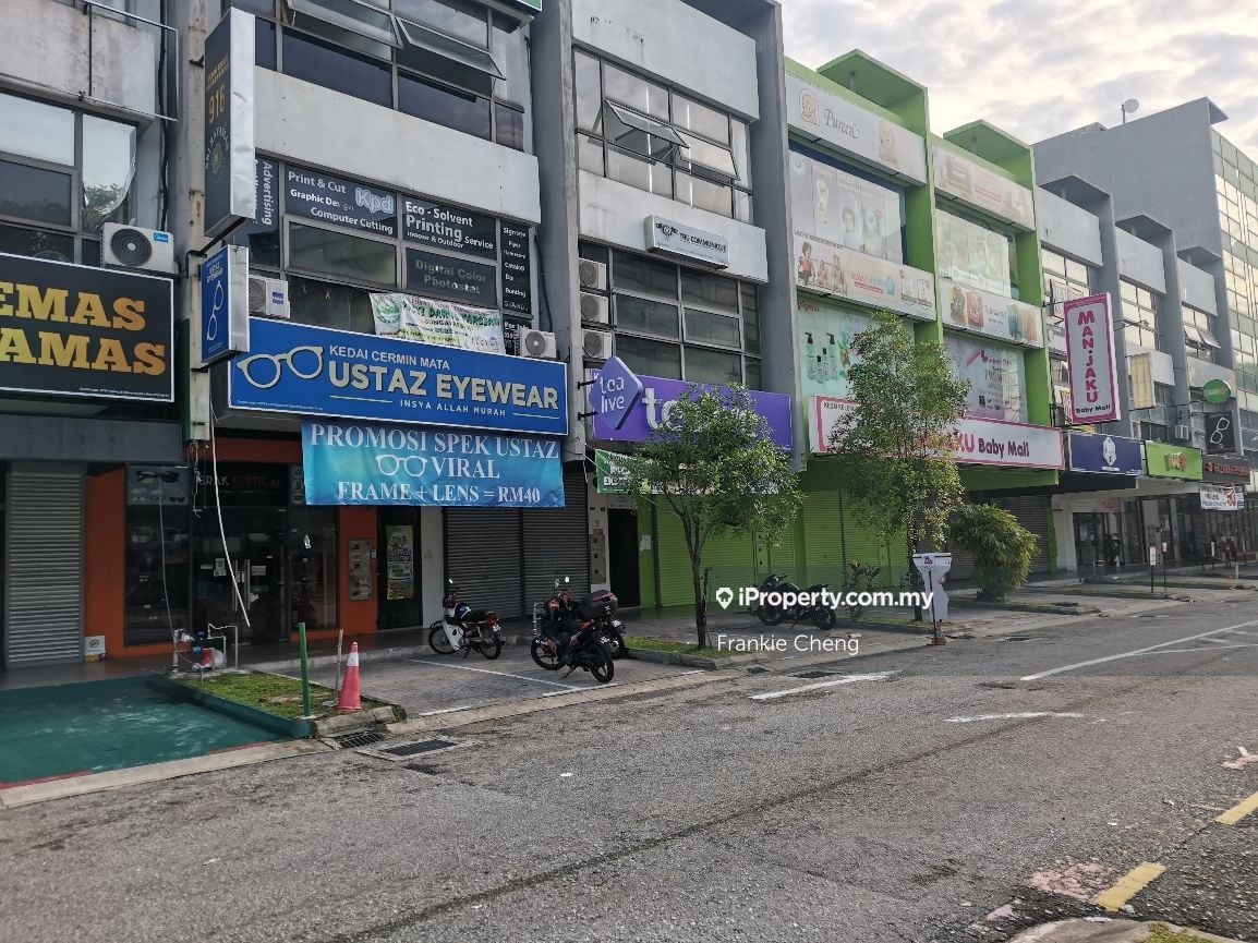 Trillium Lakefield, sg besi YTL,, Tasik utama, Sungai Besi Intermediate