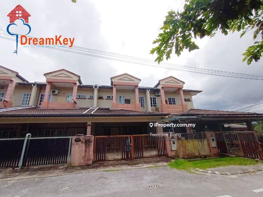 Demak Laut Kuching 2 Sty Terrace Link House 4 Bedrooms For Sale Iproperty Com My