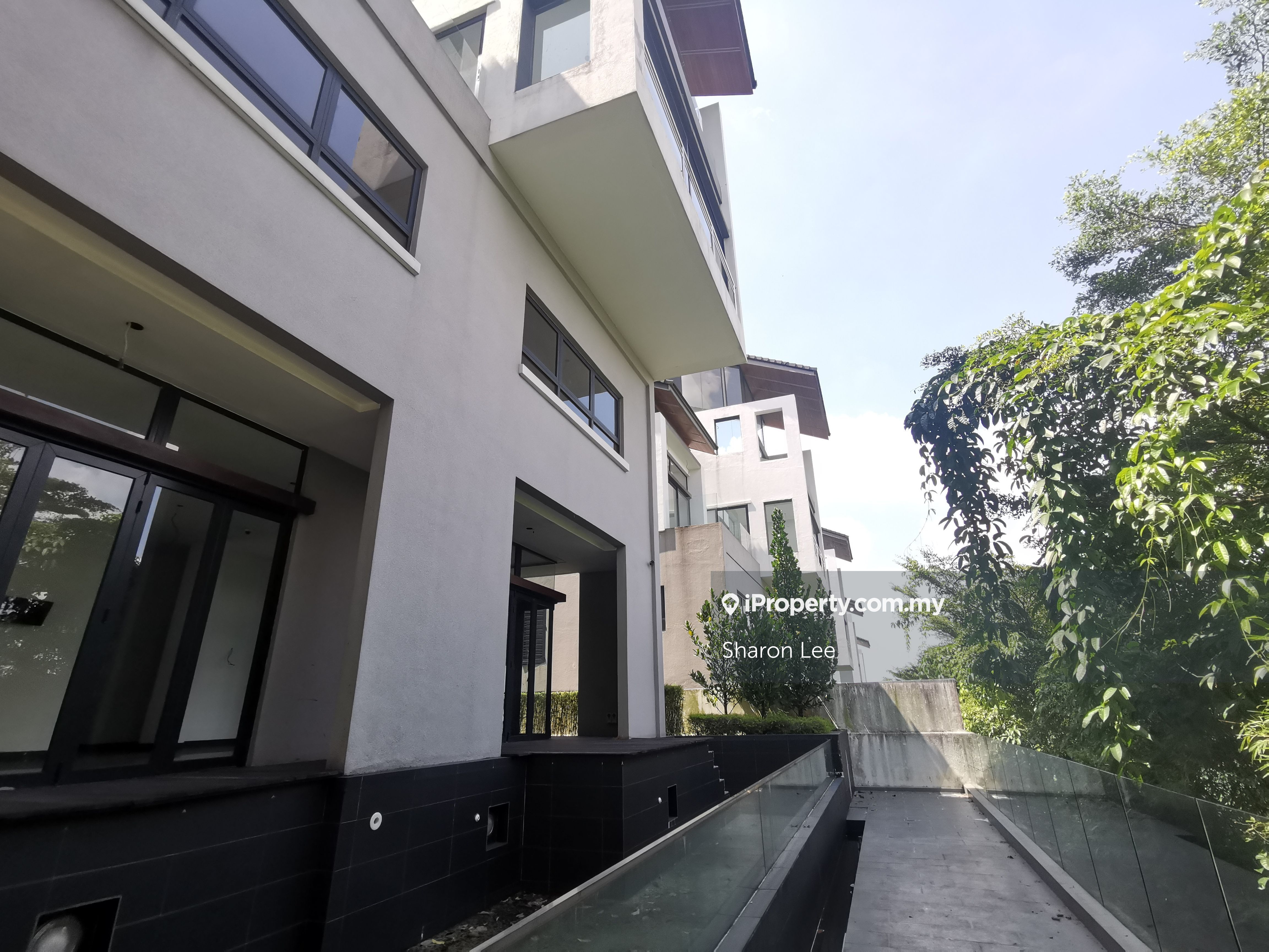 Bangsar Bungalow 5+2 bedrooms for rent | iProperty.com.my