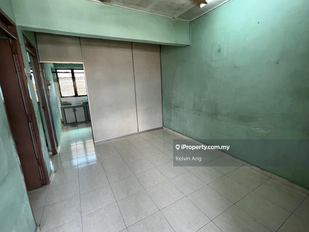 Flat Taman Ungku Tun Aminah Intermediate Flat 2 bedrooms for sale in ...