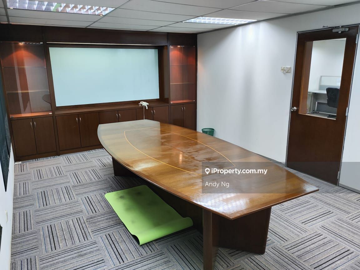 Usj Taipan Business Centre Usj For Rent Rm Iproperty Malaysia