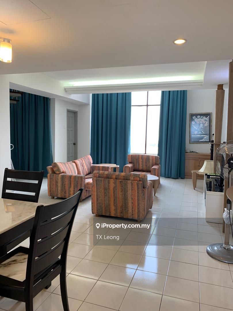 Below value 80k freehold condo !! fully furnished unit !!