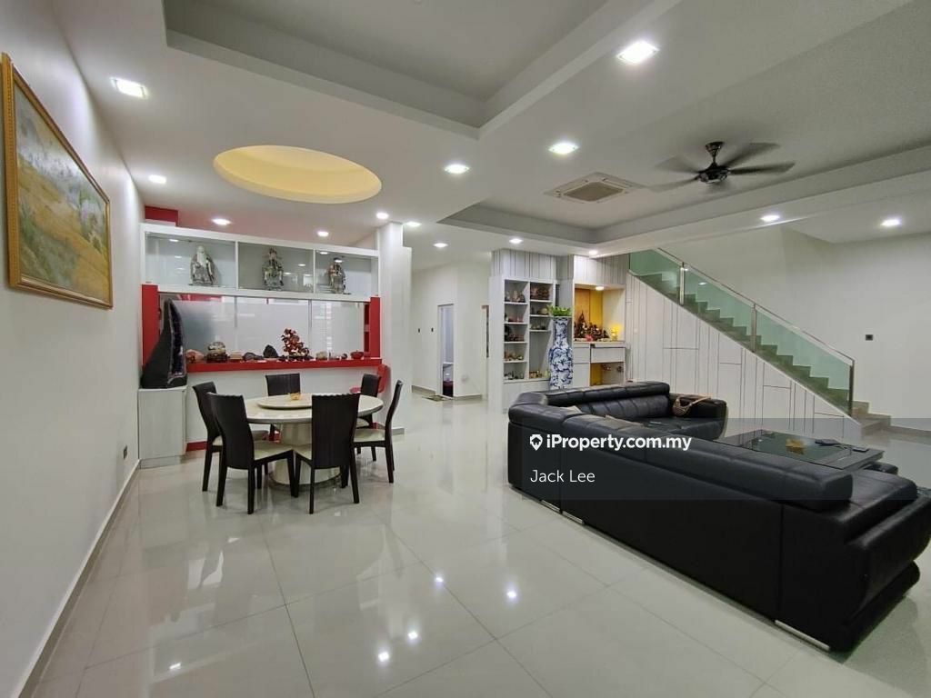 Mutiara Mas, Skudai Cluster House 4+1 bedrooms for sale