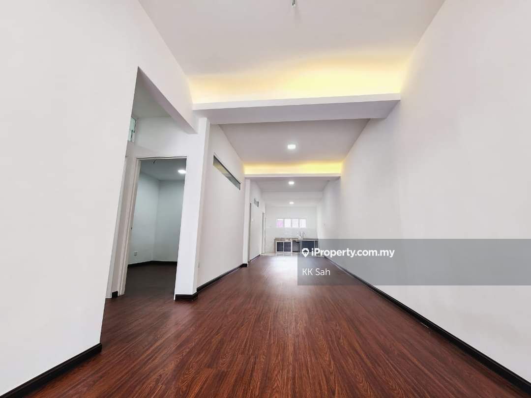 Vista Valley, Semenyih Intermediate 1sty Terrace/Link House 4 bedrooms for sale