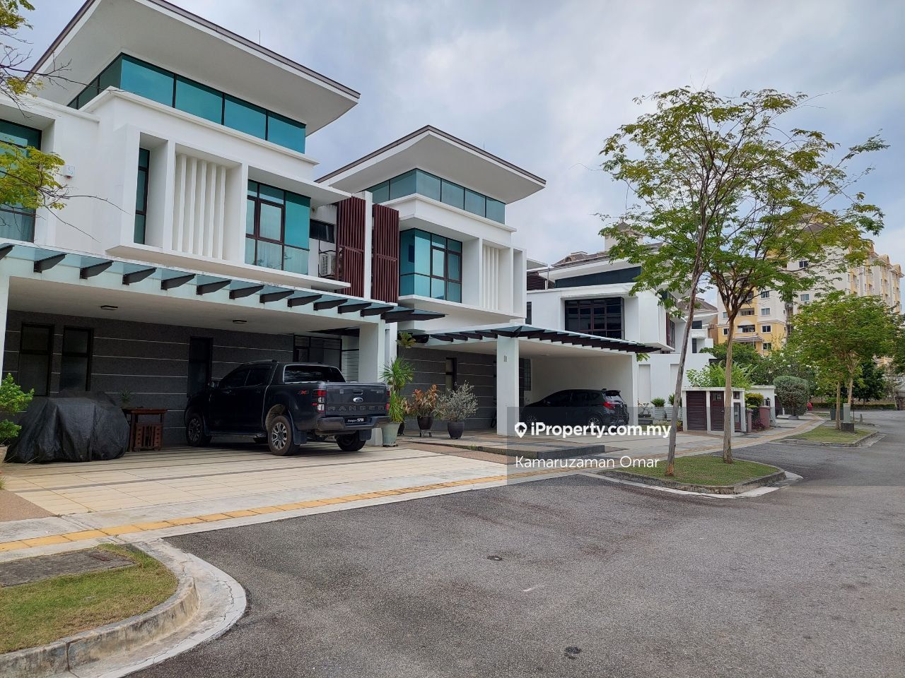 Corner Lot 2 Storey Semi-D Fera Residence Presint 8 Putrajaya