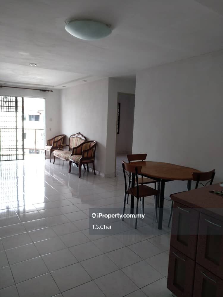 Selesa Puteri Condominium Intermediate Condominium 3 bedrooms for rent ...