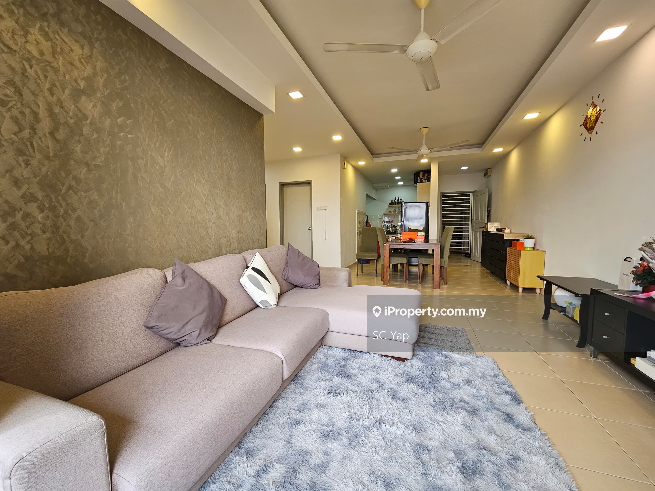 Semarak Taman Raintree Condominium 3 bedrooms for sale in Batu Caves