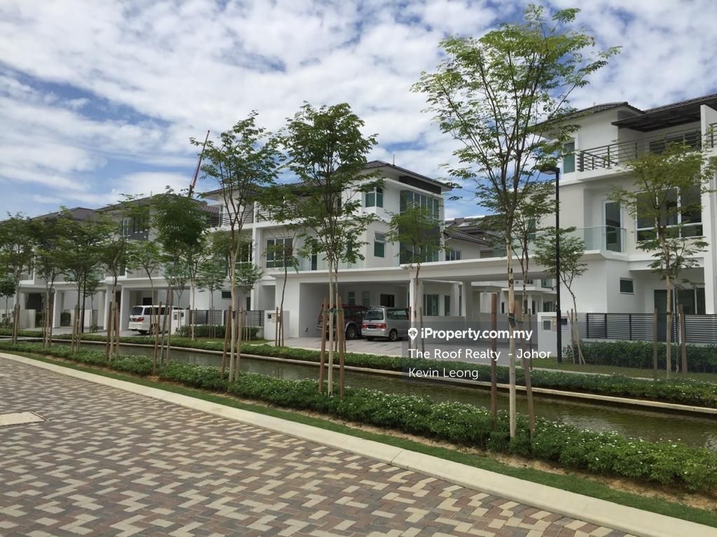 Senibong Cove, Senibong Intermediate Semidetached House 4+1 bedrooms