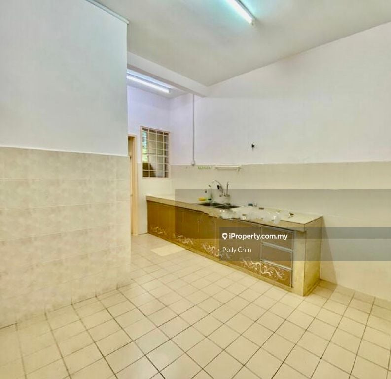 Oakland , Seremban 2 2sty Terrace/Link House 4 bedrooms for rent