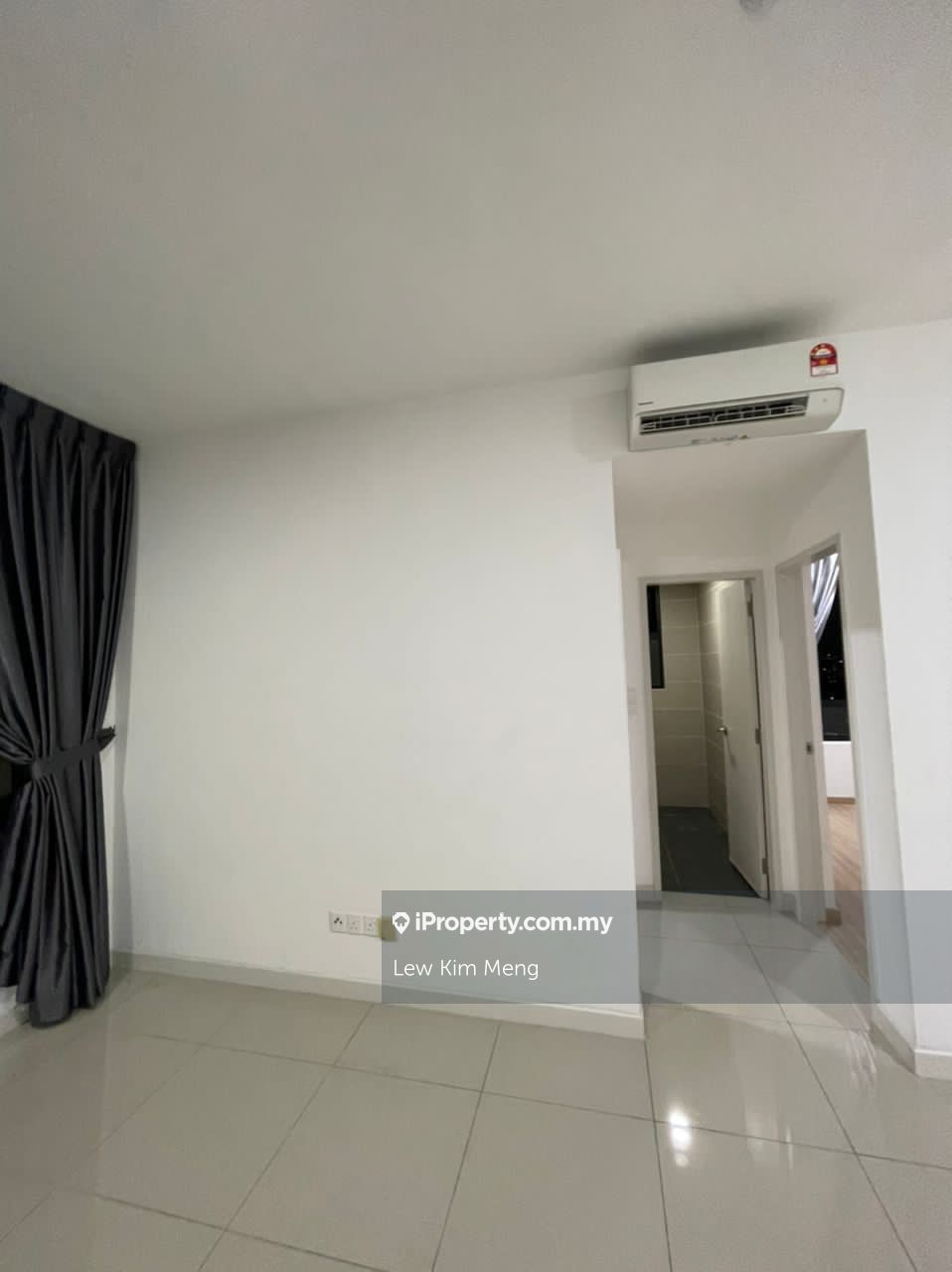 Tuan Residency Serviced Residence 3 bedrooms for sale in Jalan Kuching