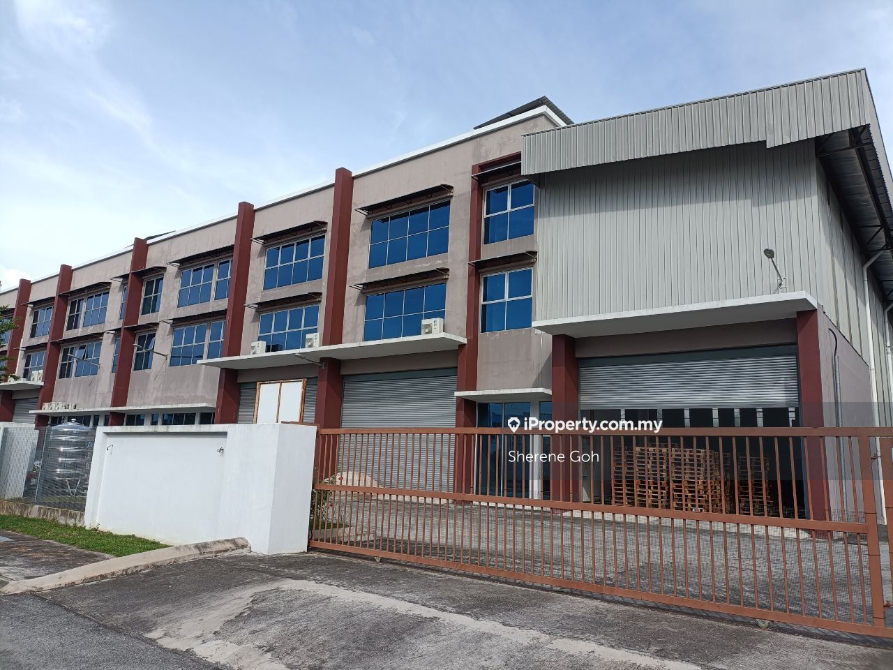 TAMAN PERINDUSTRIAN AIR HITAM PORT KLANG, Port Klang for rent - RM70000 ...