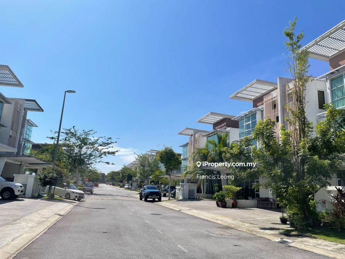 Jacaranda, Garden Residence, Cyberjaya Semidetached House 5+1 bedrooms