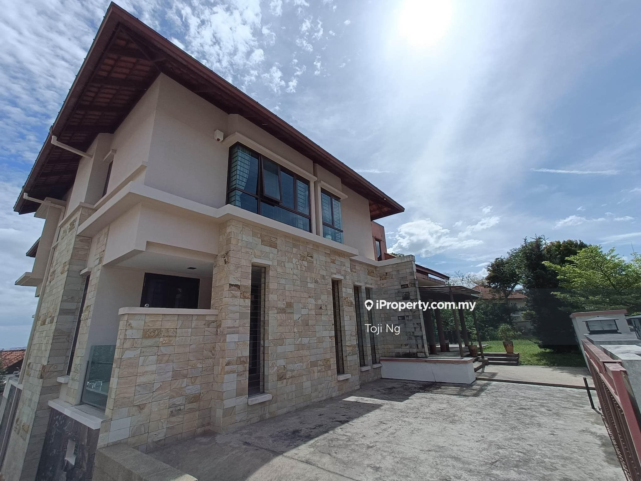 Bungalow in Kuala Lumpur — photo 2 of 6