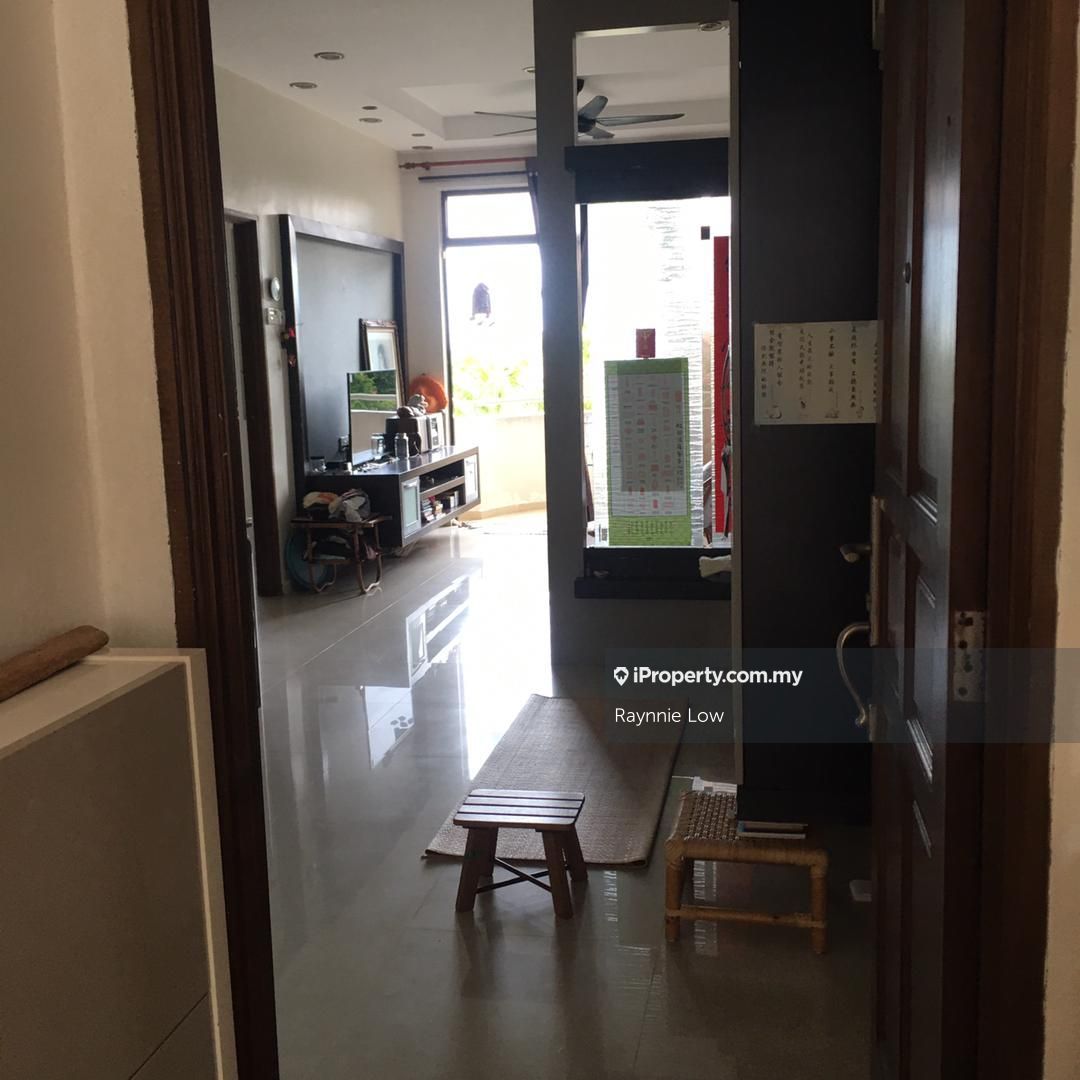 Eden Seaview Condominium Condominium 3 bedrooms for rent in Batu