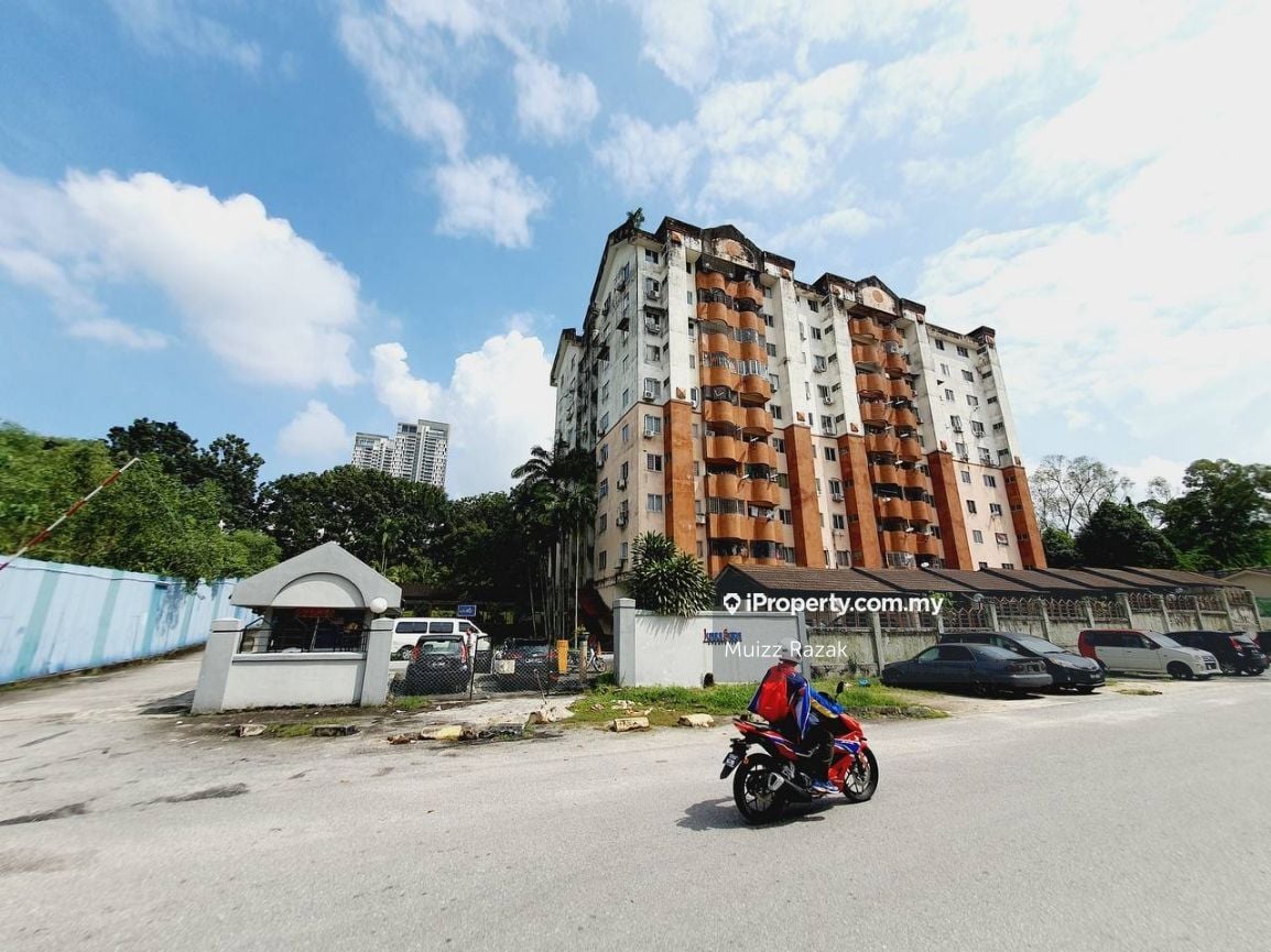 Juara Suria Apartment Apartment 3 bedrooms for sale in Balakong