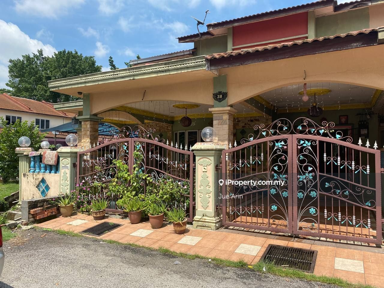 Taman Sentosa, Klang Corner lot 2sty Terrace/Link House 4 bedrooms for