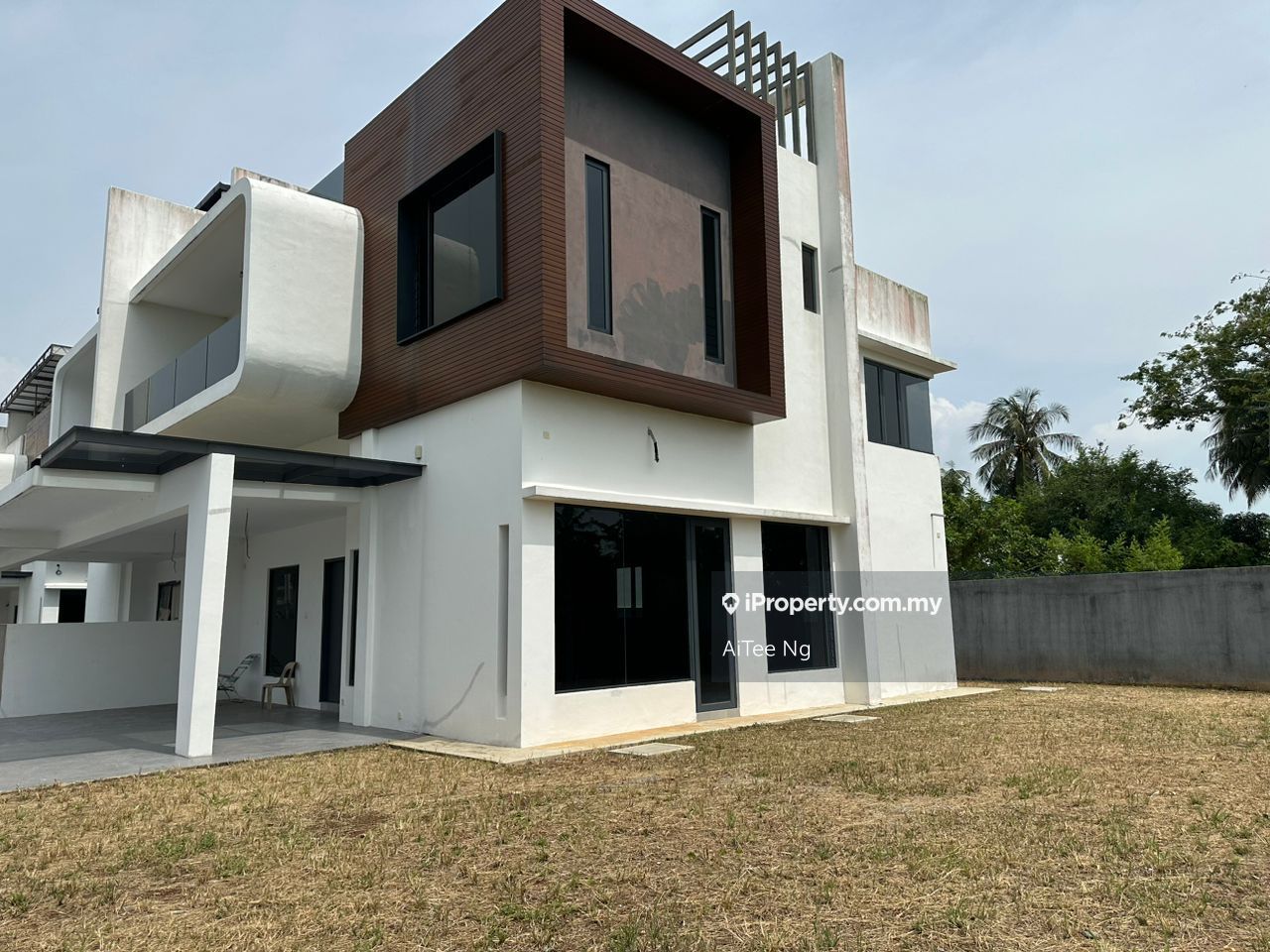 Alor Setar Corner lot Semidetached House 4 bedrooms for sale
