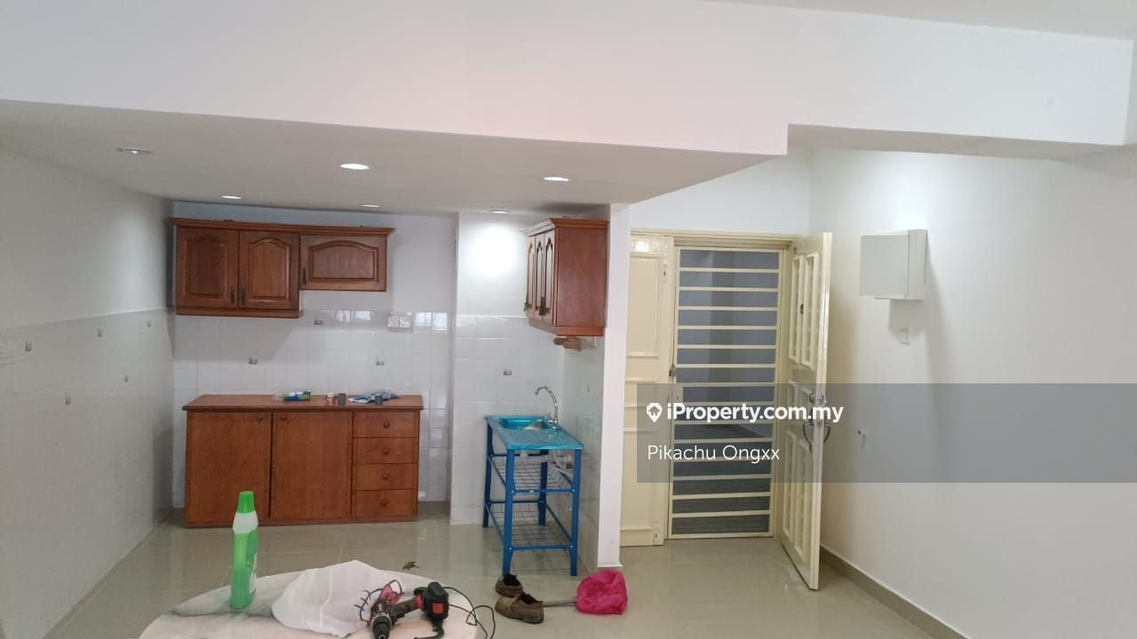 Amber Court Apartment End lot Apartment 3 bedrooms for sale in Genting ...