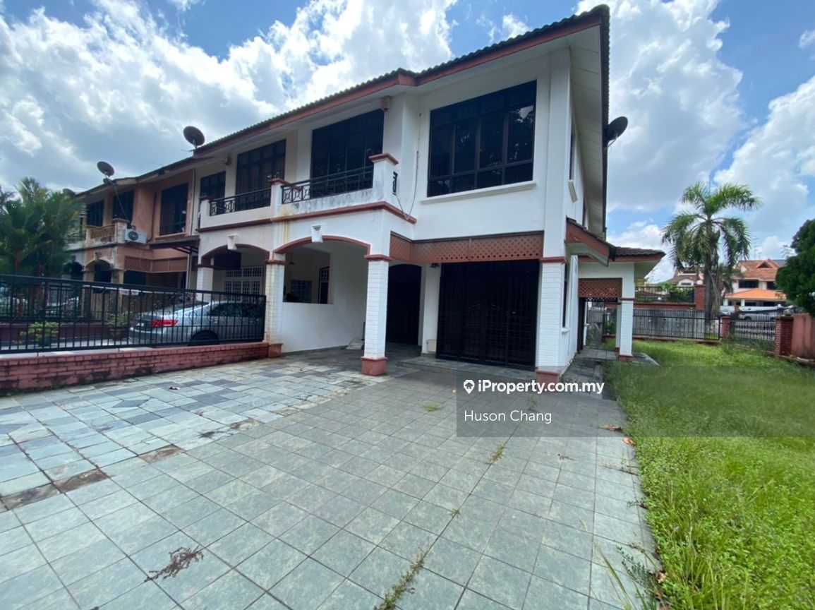 Perling Taman Sutera Kuning 2 Storey Terrace House, Perling Corner lot