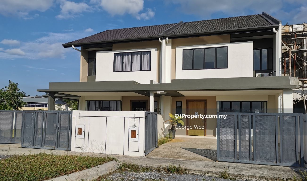 Urban Heights Jalan Datuk Stephen Yong Kuching Intermediate 2 Sty Terrace Link House 4 Bedrooms For Sale Iproperty Com My