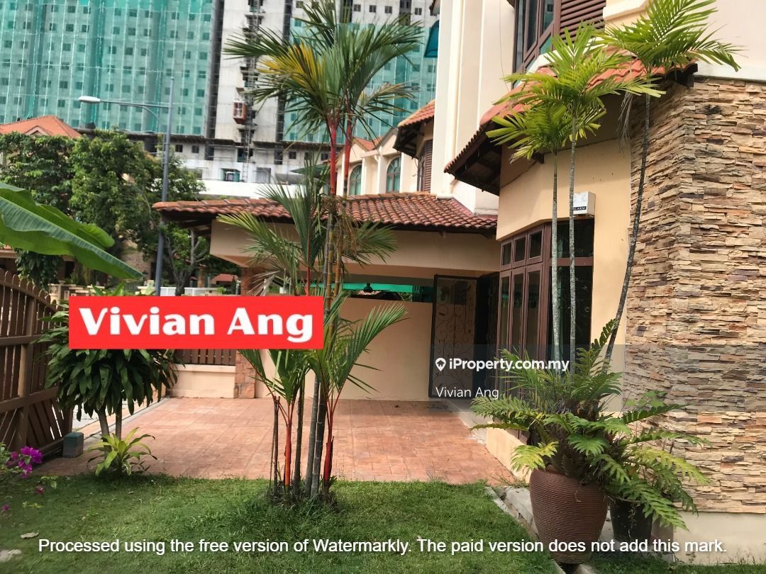 Batu Ferringhi Semidetached House 5 bedrooms for sale