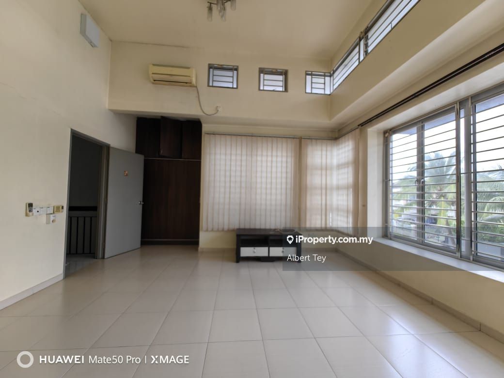Great location Setia Tropika double storey, Johor Bahru 2sty Terrace